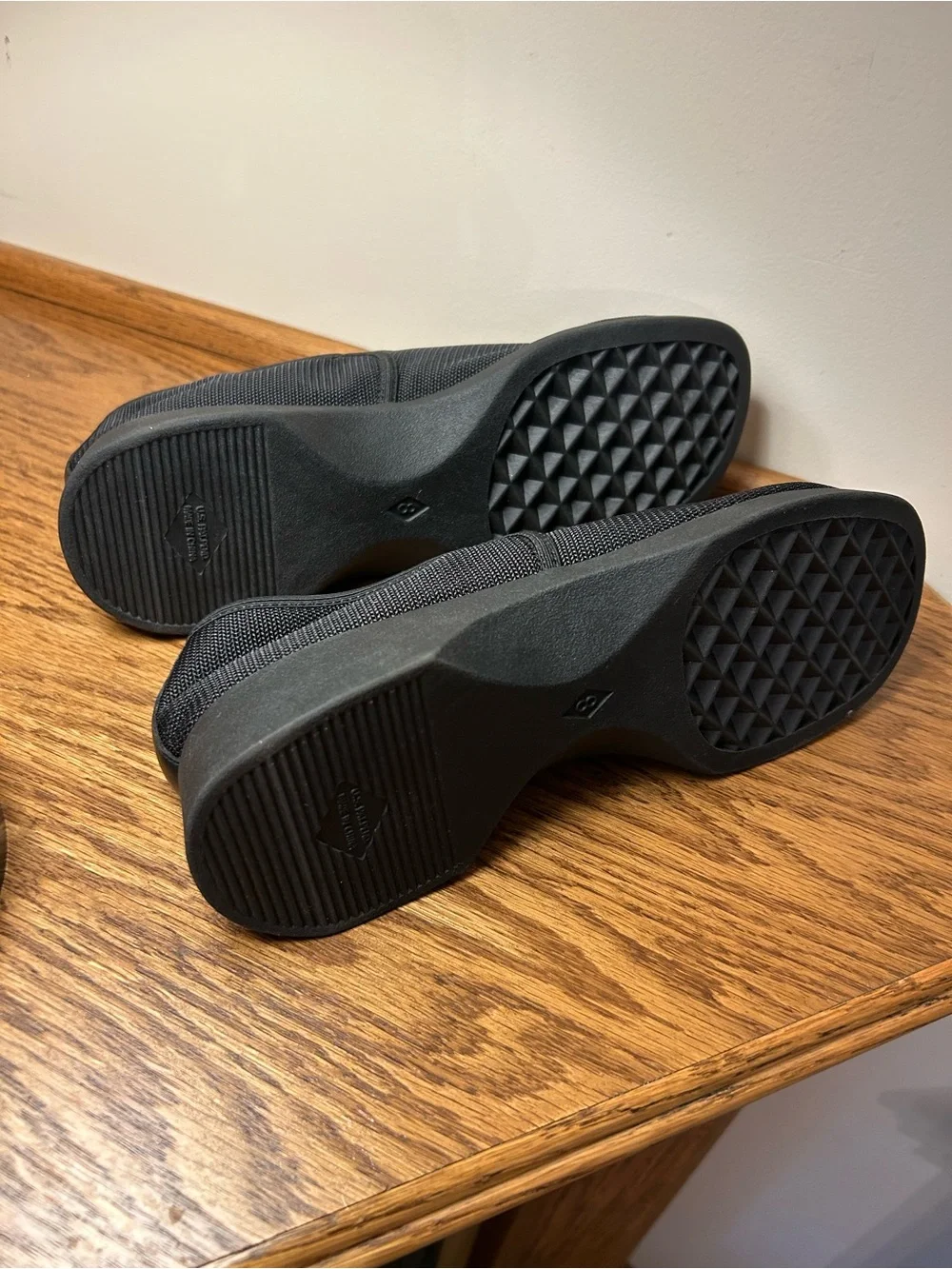 Women’s  Slip-On Aerosoles Comfort Shoes - Black